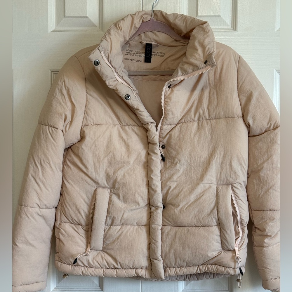NWOT- BODY  Beige oversized, Puffer Jacket. XS